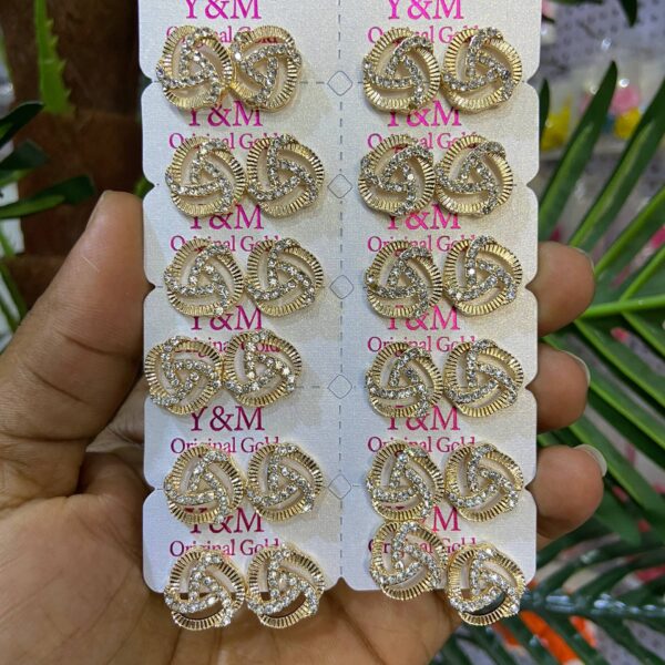 Windy Earring  Half Pack